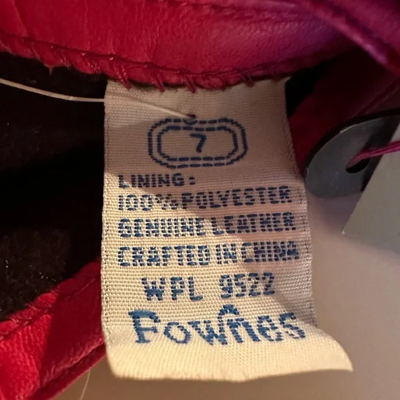 Pink Winter Mittens Warm Accessories - Picture 4 of 4